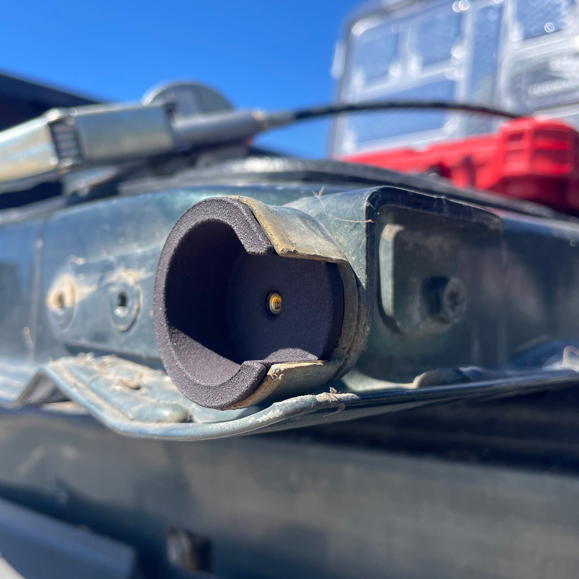 1st gen tundra tailgate bushing installed on RH side (passenger side). Note screw is not installed yet. You need to install screw or they will not work properly. 